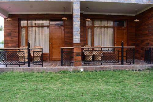 Aaroham The Watergate Hotel Bhimtal