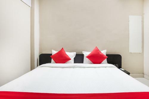 Hotel Oyo 30193 Shourya Residency