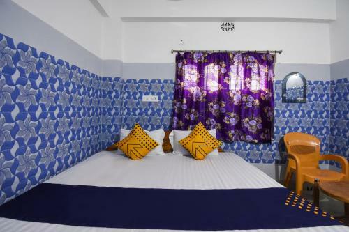 Oyo 74837 Hotel Veer