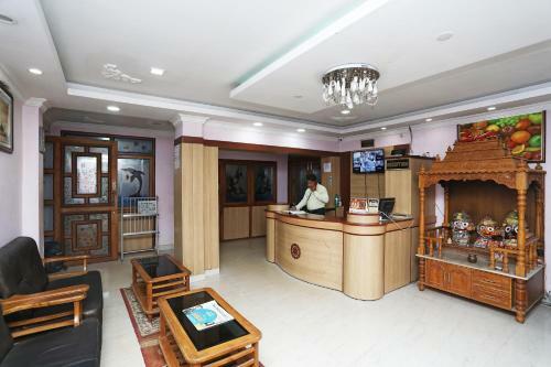 Oyo 27030 Hotel Blue Bell