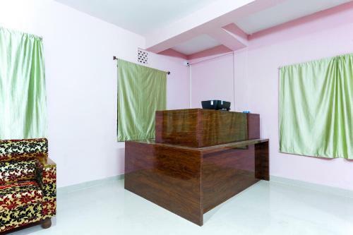 Hotel Oyo 44026 Samrudhi Residency