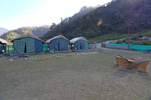Hotel Oyo 26673 Bairagarh Resort