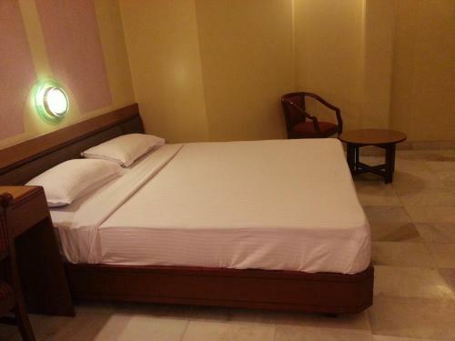 Hotel Ashray International, Sion