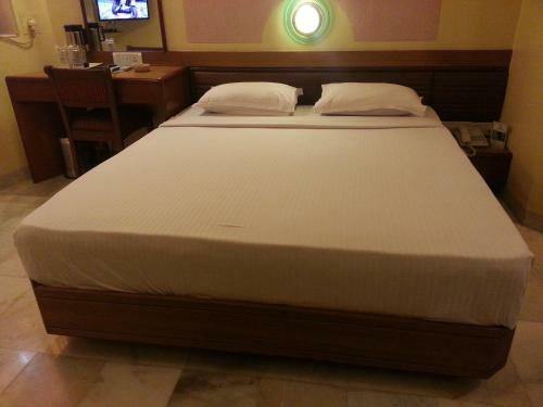 Hotel Ashray International, Sion