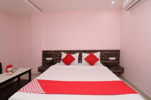 Capital O 30234 Hotel Shri Sai Amrit
