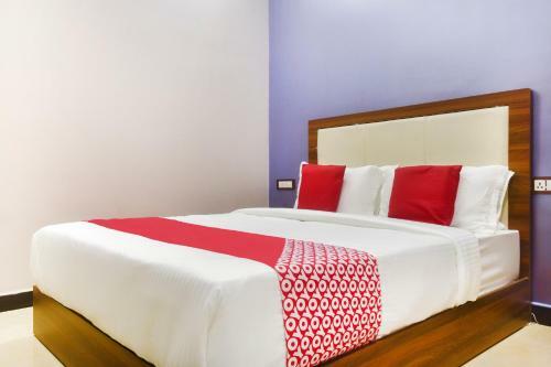 Oyo 43474 Hotel Blue Sky