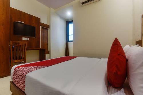Hotel Oyo 48017 Shubham Residency