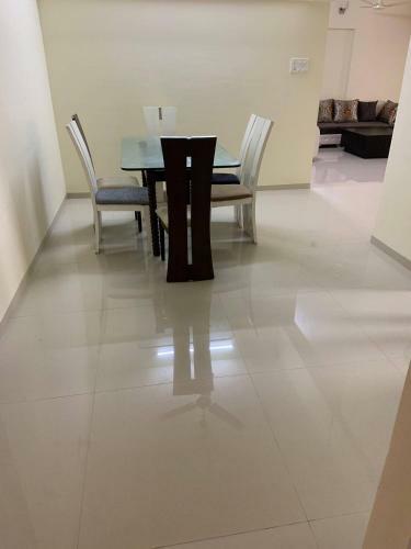 Hostal Comfortable & Relaxing Stay In Bandra East