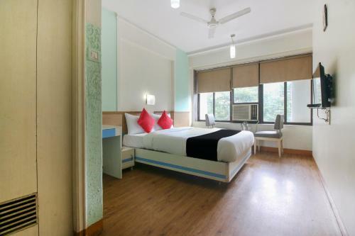 Capital O75414 Hotel Dream Residency