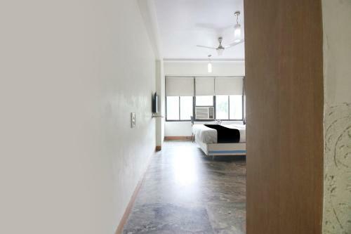 Capital O75414 Hotel Dream Residency