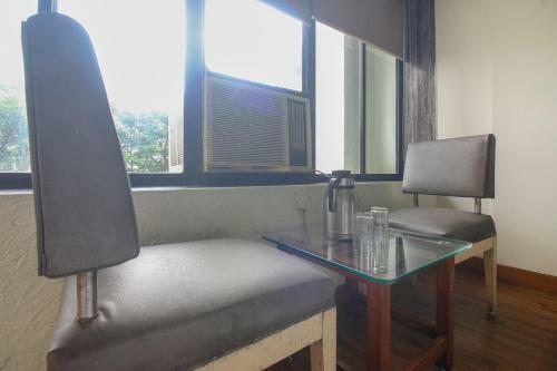 Capital O75414 Hotel Dream Residency