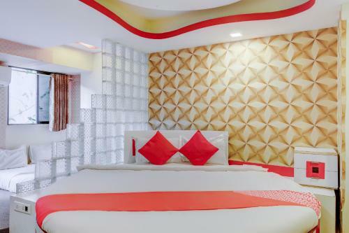 Oyo 71140 Hotel Grand