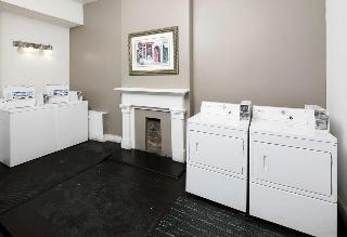 Maison St. Charles Hotel And Suites