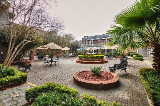 Maison St. Charles Hotel And Suites