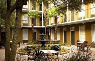Maison St. Charles Hotel And Suites