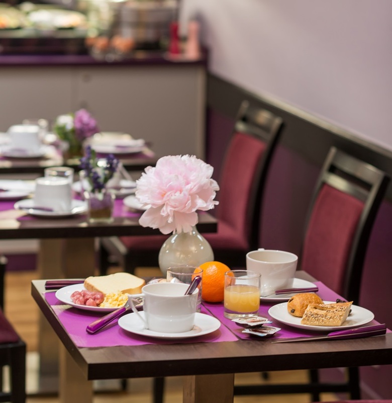 Comfort Hotel Nation P�re Lachaise
