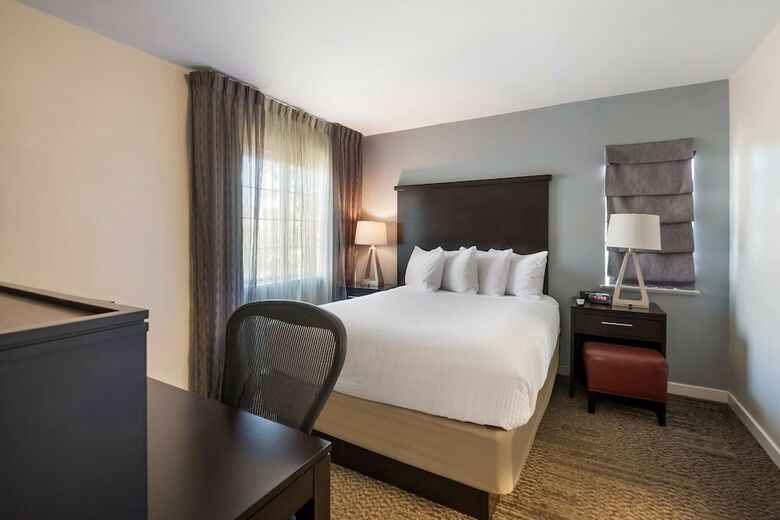 Hotel Staybridge Suites Herndon-dulles