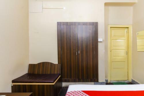 Hotel Oyo 71259 Honey Regency