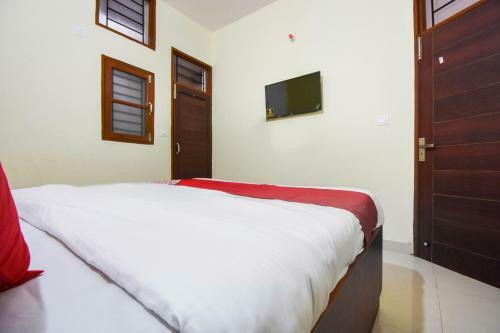 Hotel Oyo 67341 Divine Motel