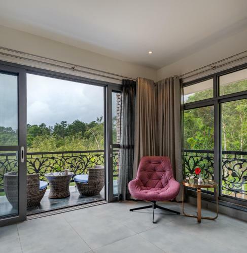 Hotel Vismita County