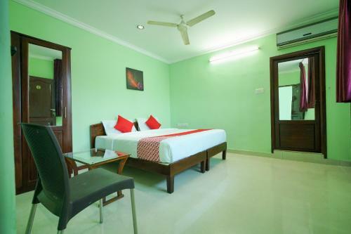Hotel Oyo 26253 Malabar Plaza Residency