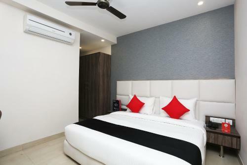 Hotel Capital O 27692 Mavens Green