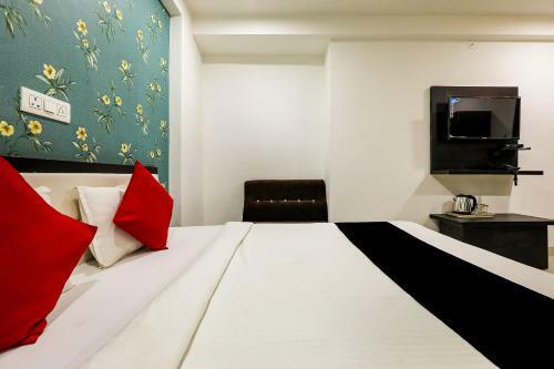 Capital O 71256 Hotel Seemansh