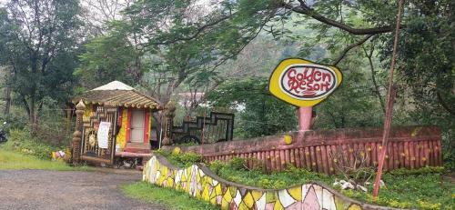 Hotel Golden Resort And Farm