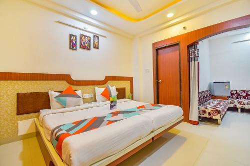 Hotel Fabexpress Hello Homz Bengali Square