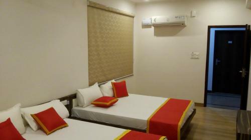 Hotel Sarvmangla Garden