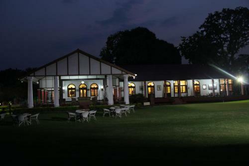 Hotel Kaziranga Golf Resort