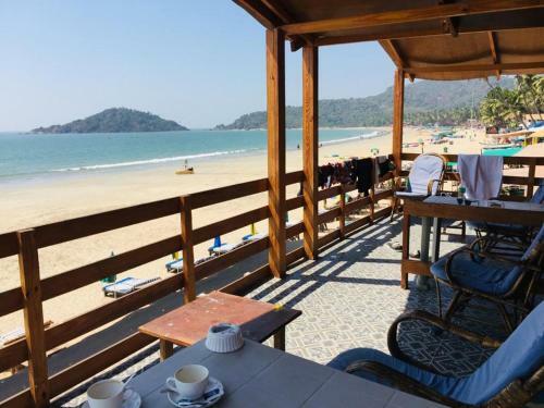 Hotel Royal Castle Beach Resort