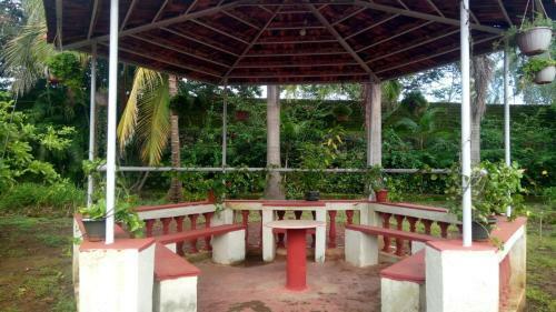 Avishkar Holiday Home 10bhk
