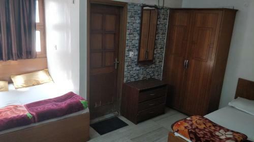 Hotel The Fazar Residency