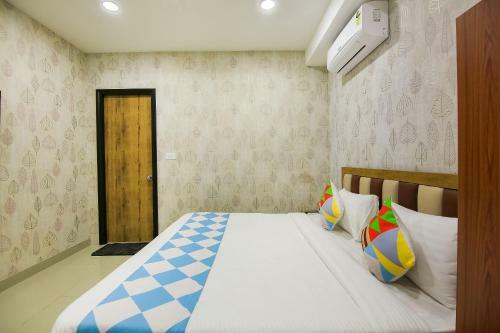 Hotel Oyo Flagship 76399 Rajouri Garden
