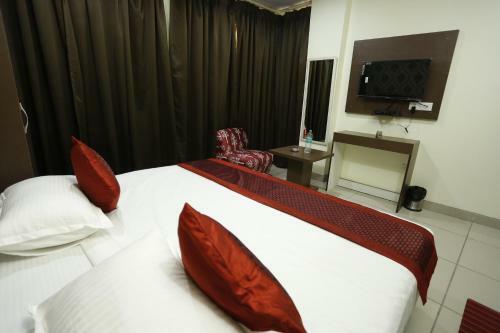 Airport Hotel Edge Home Stay