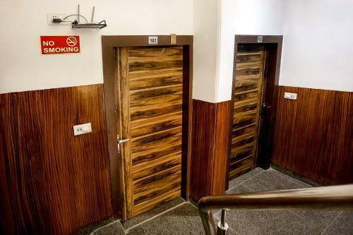 Airport Hotel Edge Home Stay