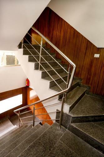 Airport Hotel Edge Home Stay
