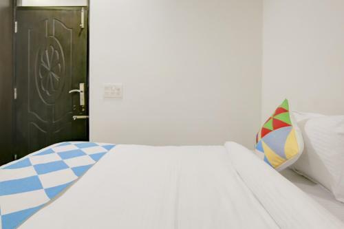 Hostal Oyo Home 65301 Livin Home Stay