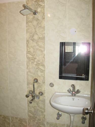 Hotel S B Guest House
