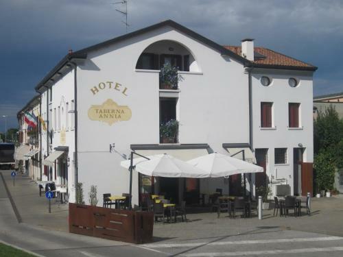 Hotel Annia