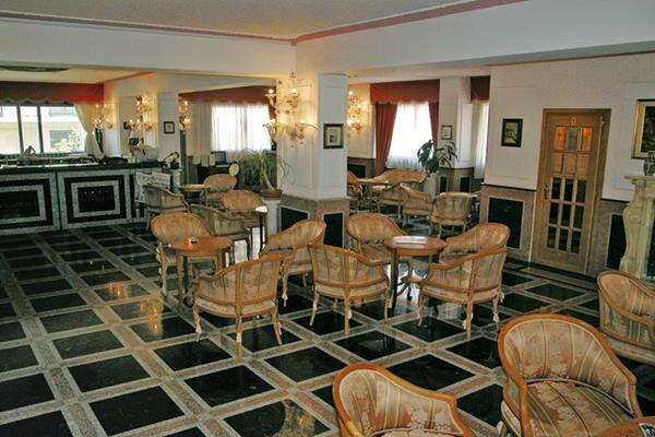 Hotel President