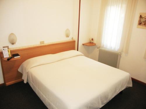 Hotel Albergo Miralaghi