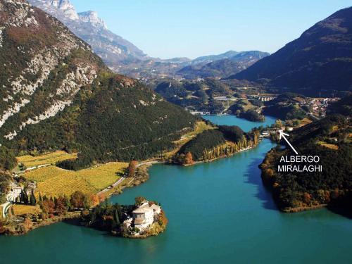 Hotel Albergo Miralaghi