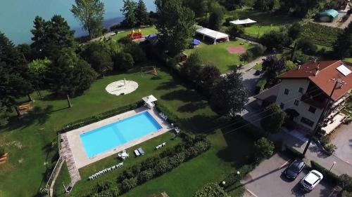 Hotel Albergo Miralaghi