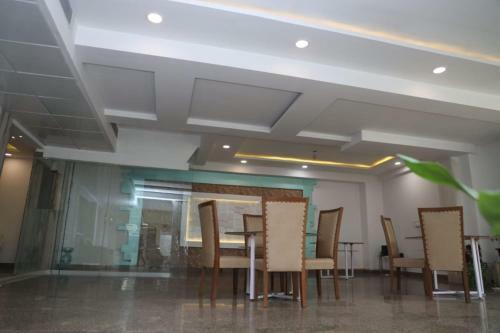 Hotel Zen Suites - A Unit Of Crown Imperial ,delhi