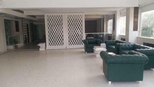 Hotel Zen Suites - A Unit Of Crown Imperial ,delhi
