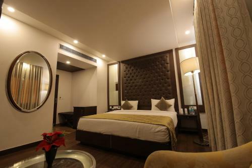 Airport Hotel Bollywood Paradise