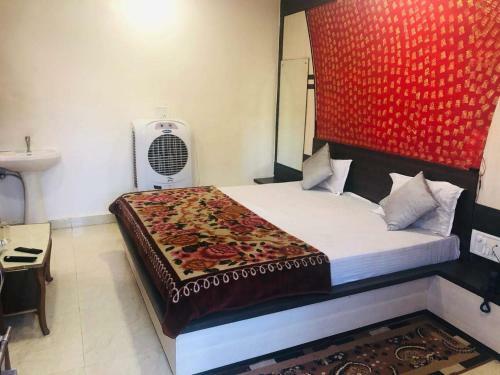 Vamoose Hotel Satpura