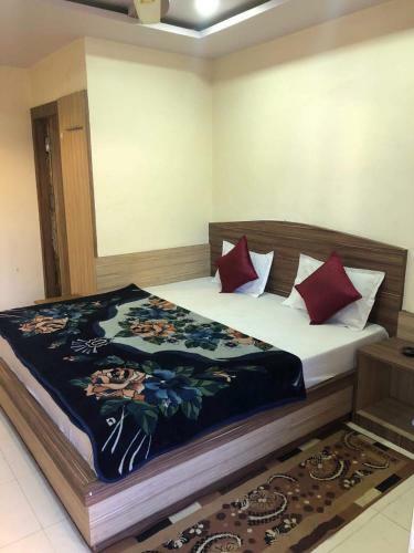 Vamoose Hotel Satpura